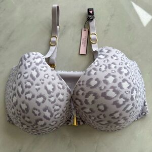 NWT Victoria’s Secret Incredible Lined Demi 34DDD